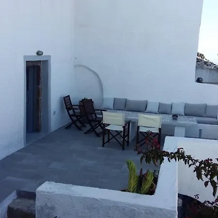 Villa 1705 Castle House Pyrgos Kallistis