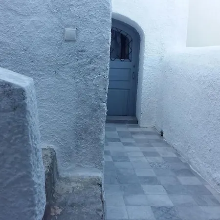Villa 1705 Castle House *