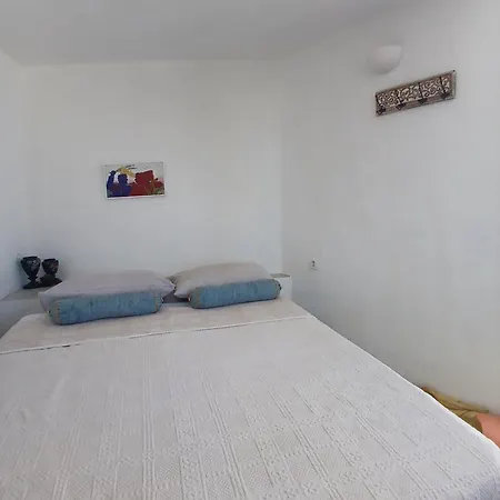 1705 Castle House Villa Pýrgos