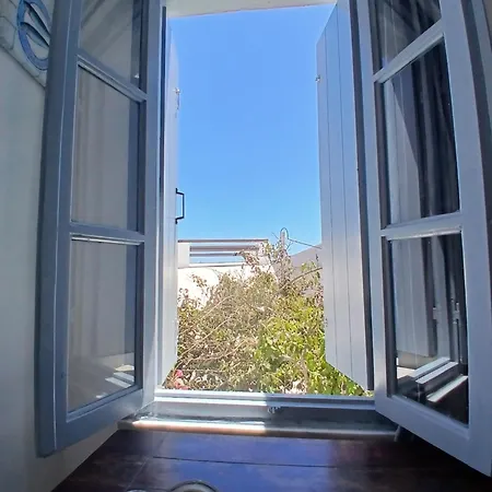 1705 Castle House * Pyrgos Kallistis