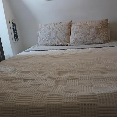 1705 Castle House Villa Pýrgos