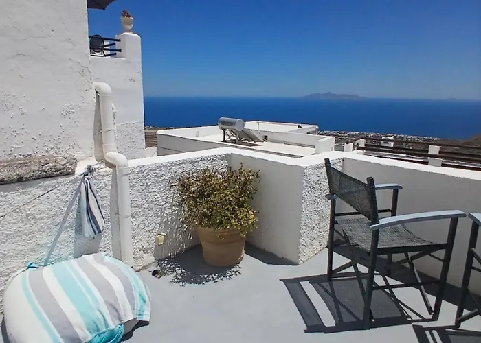 1705 Castle House Pýrgos