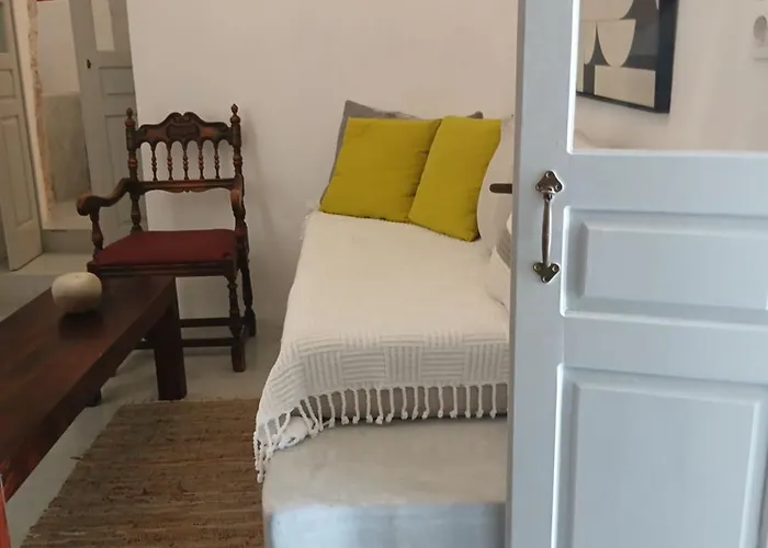 1705 Castle House Villa *